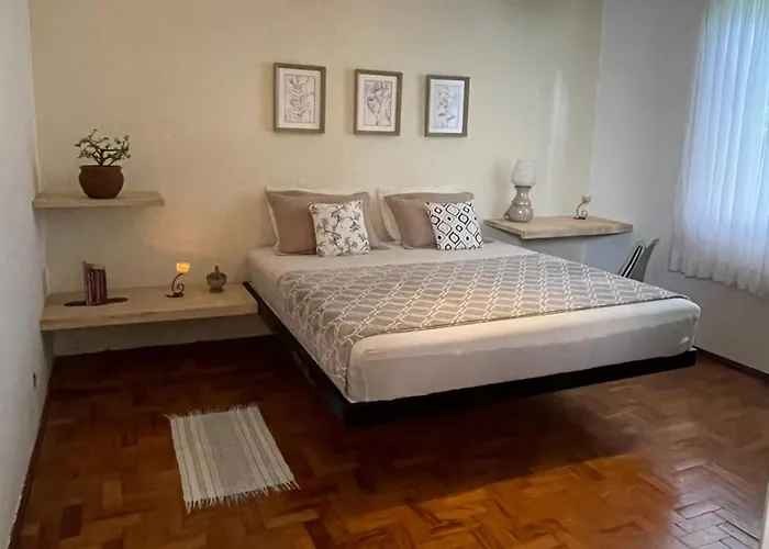 Alma Guesthouse